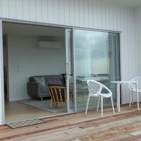 Seascape Accommodation Кака Пойнт Екстериор снимка