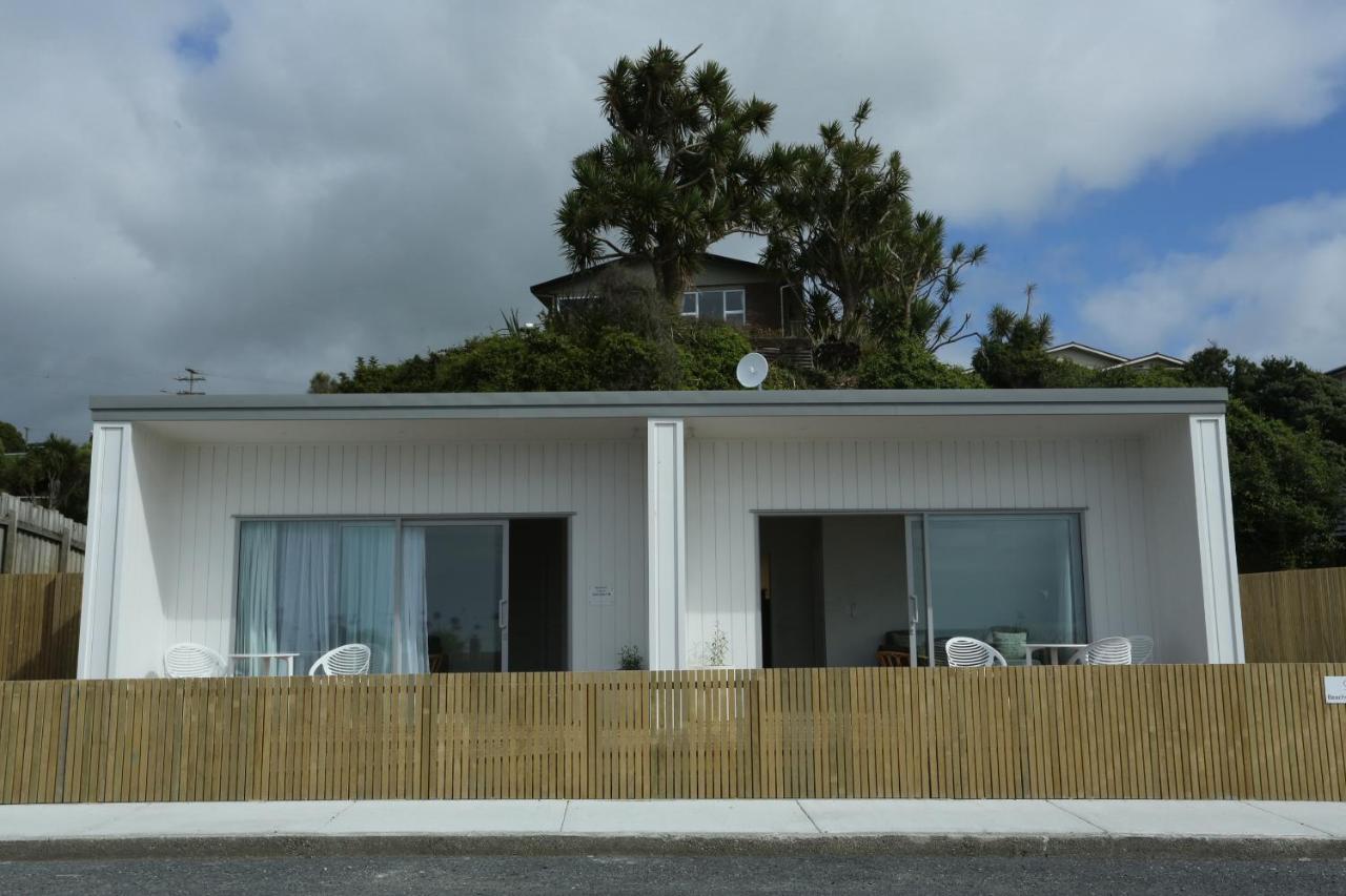 Seascape Accommodation Кака Пойнт Екстериор снимка