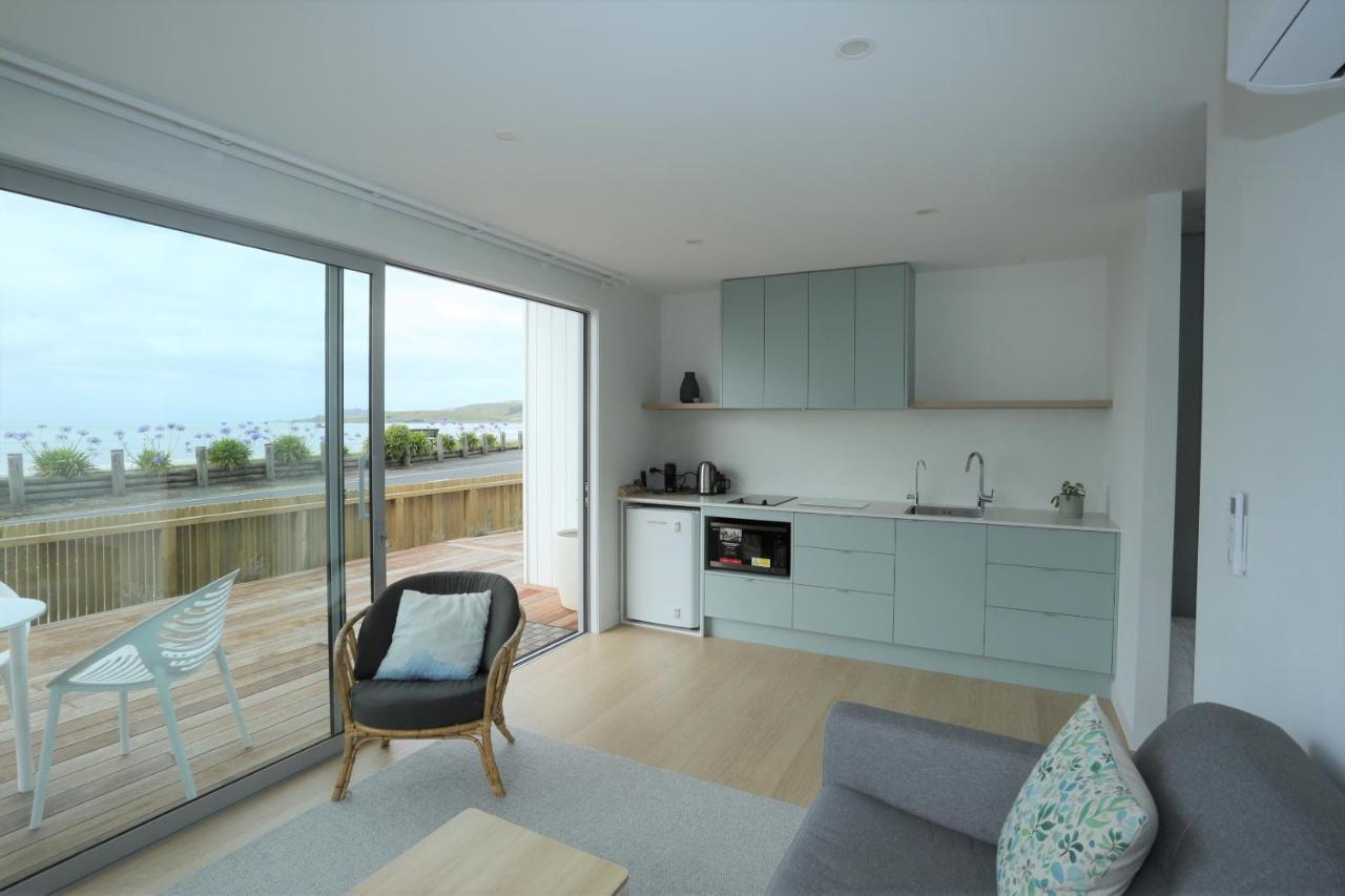 Seascape Accommodation Кака Пойнт Екстериор снимка